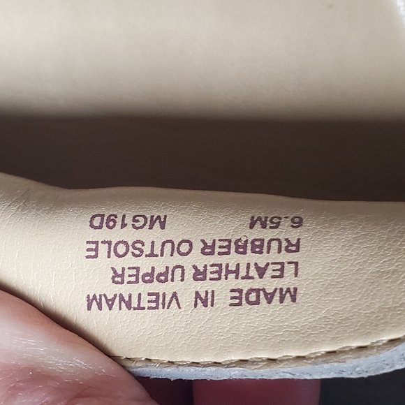 Michael Michael Everett Moc Leather Loafer Driver - Picture 7 of 7